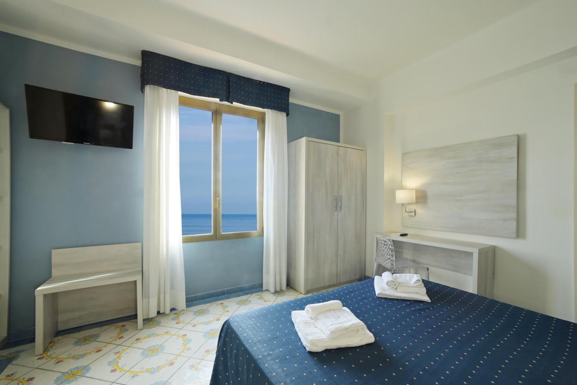 Hotel Delfino Laigueglia Zewnętrze zdjęcie