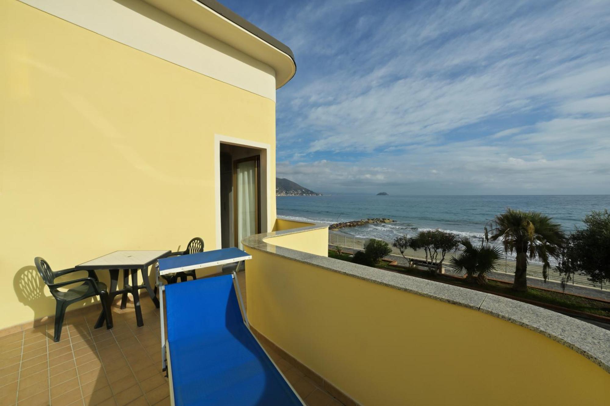 Hotel Delfino Laigueglia Zewnętrze zdjęcie