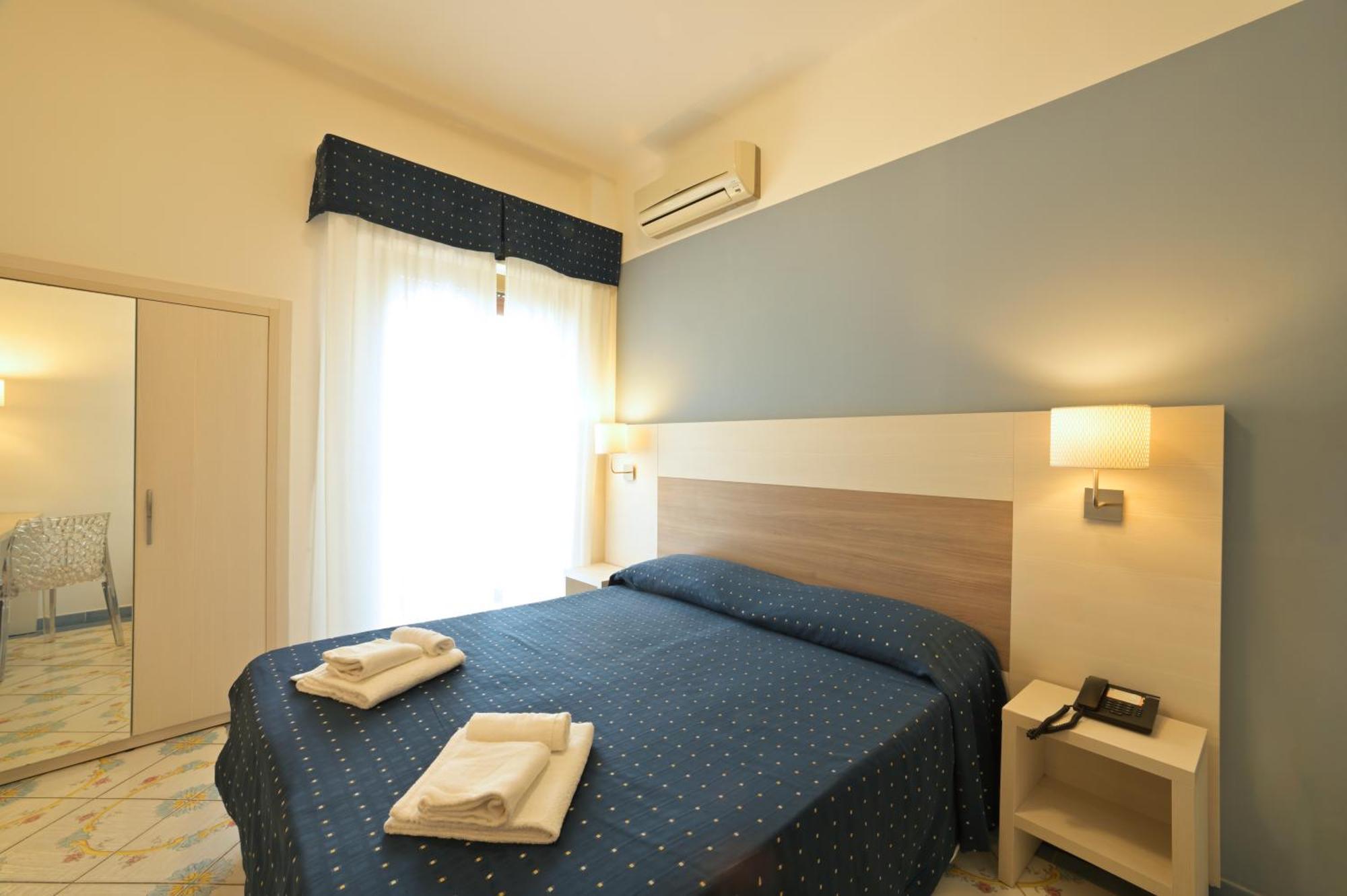 Hotel Delfino Laigueglia Zewnętrze zdjęcie