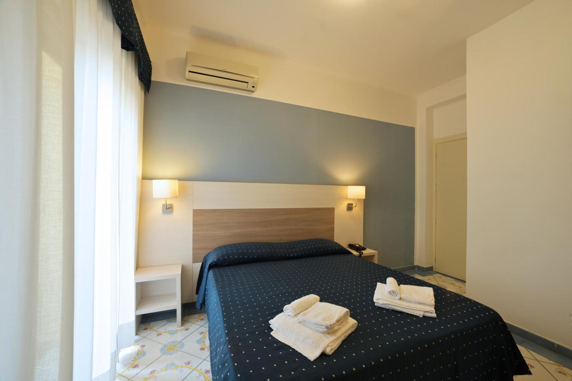 Hotel Delfino Laigueglia Zewnętrze zdjęcie