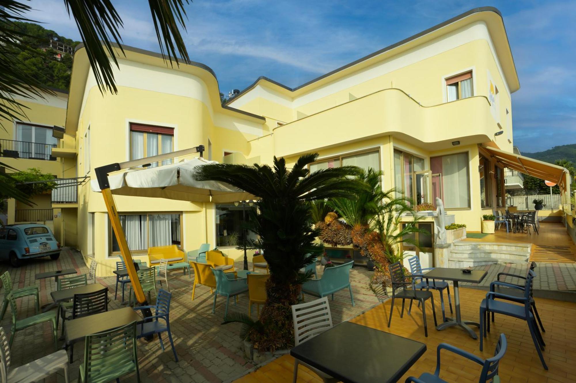 Hotel Delfino Laigueglia Zewnętrze zdjęcie