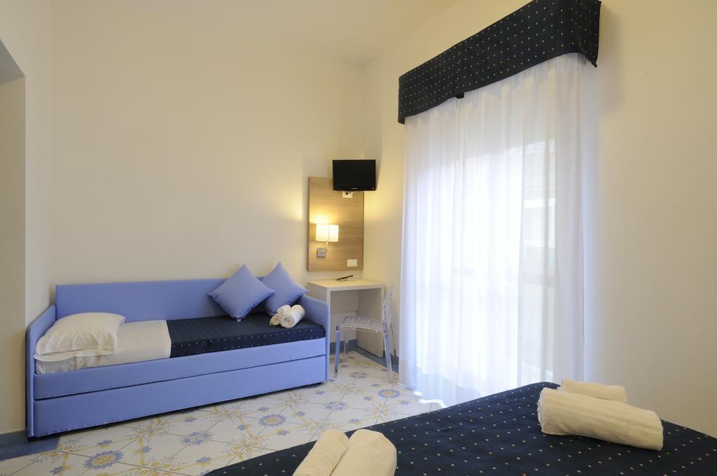 Hotel Delfino Laigueglia Zewnętrze zdjęcie