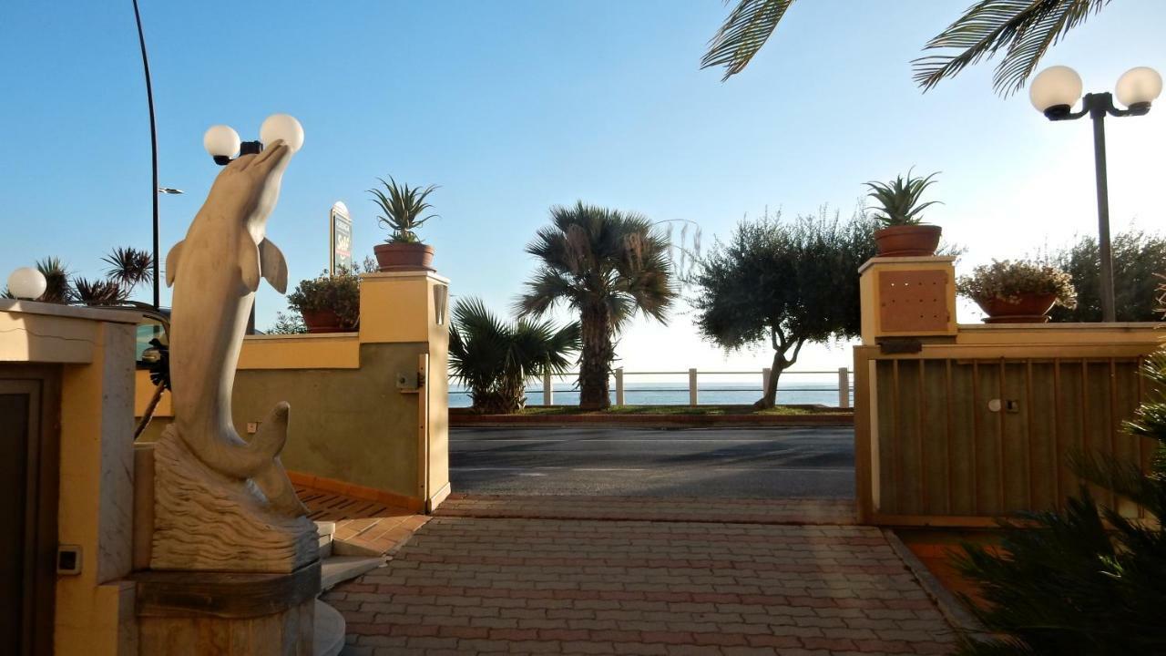 Hotel Delfino Laigueglia Zewnętrze zdjęcie
